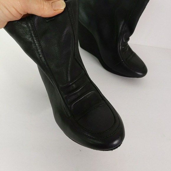Adidas Black Leather Wedge Heel Bootie Ankle Boot Women Size 7.5 Pull On - Picture 4 of 9